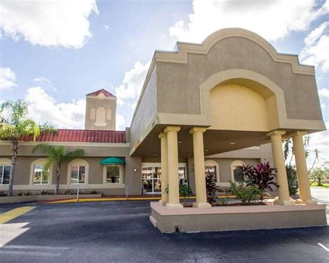 what restaurants are near the quality inn in titusville